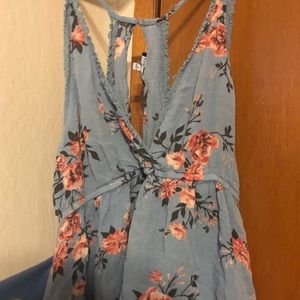 Kendall and Kylie floral flowy tank